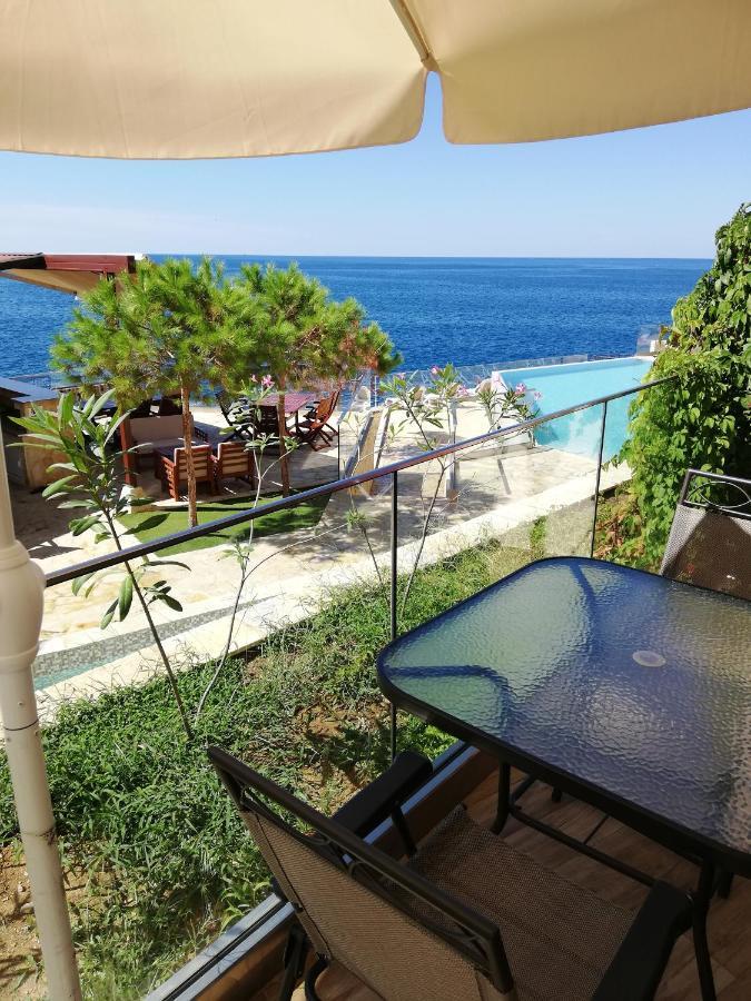 Apartment Victoria Добра-Вода Экстерьер фото