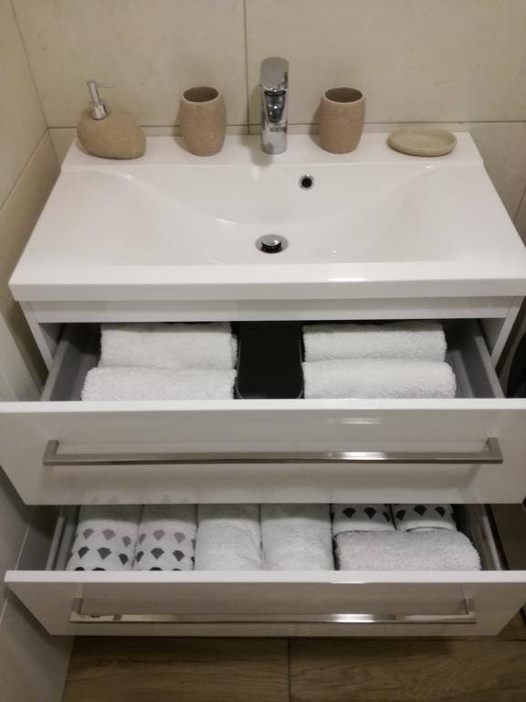 Apartment Victoria Добра-Вода Экстерьер фото
